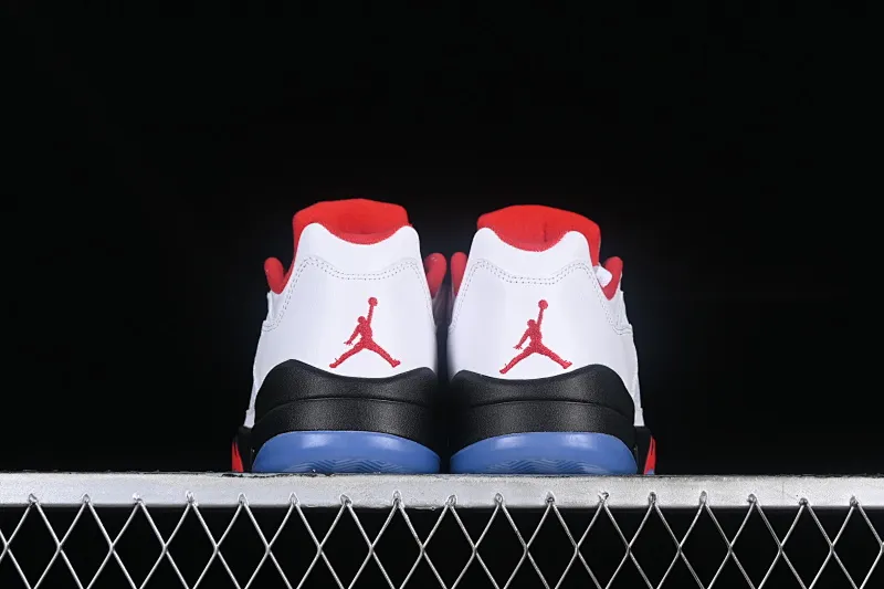 All categories Air Jordan Jordan series basketball shoes Air Jordan 5 Z version Air Jordan 5 Low AJ5 Joe 5 white red silver Rukawa Kaede low-top basketball shoes CU4523-100